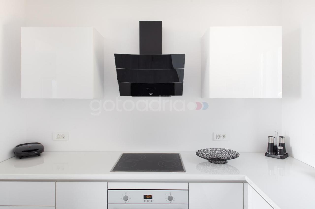 Luxury Apartment Sofia -Free Beach Parking Makarska Luaran gambar